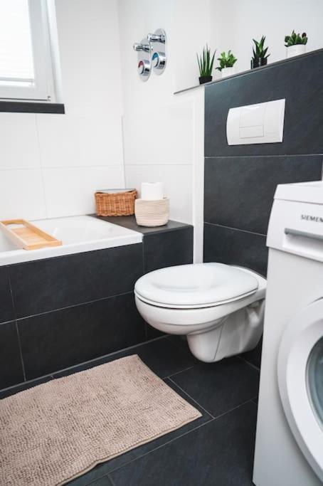 Traumwohnung Im Koelner Sueden Hürth Exterior foto